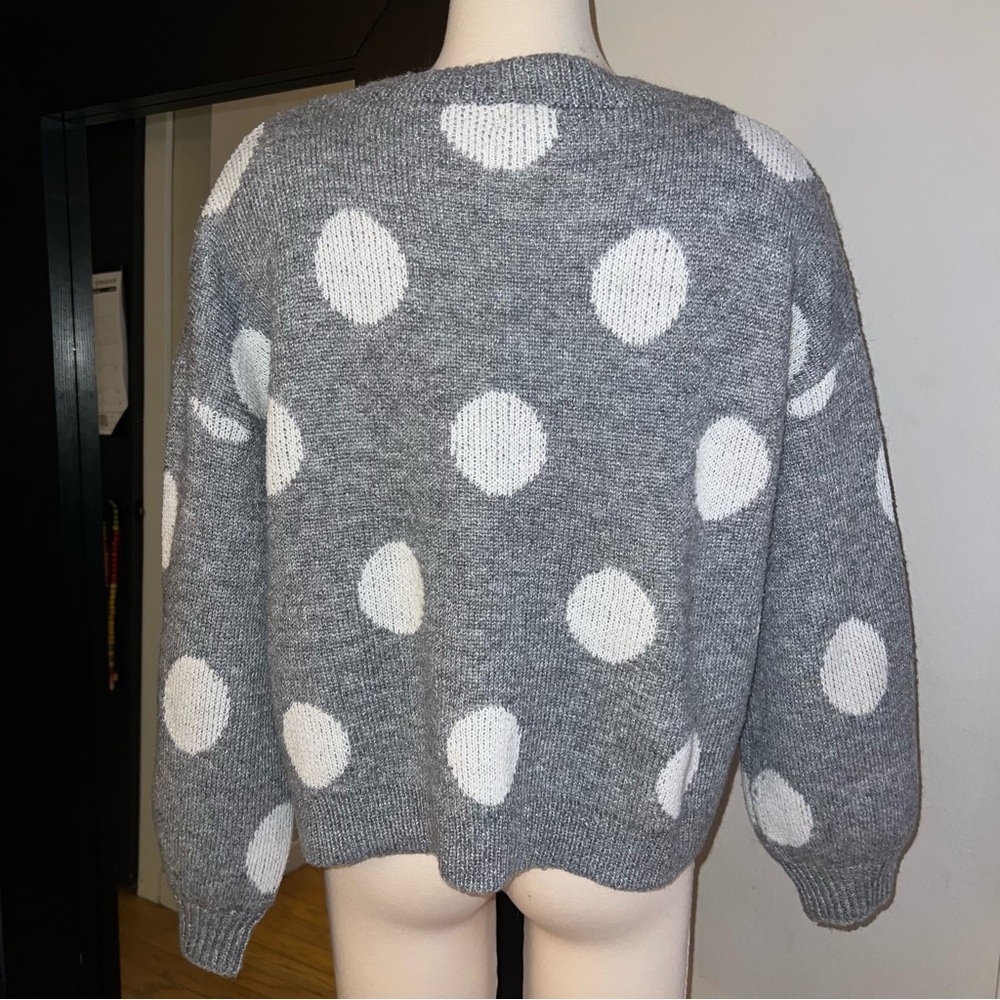 POL | Gray Polka Dot Sweater - Medium - Picture 4 of 11